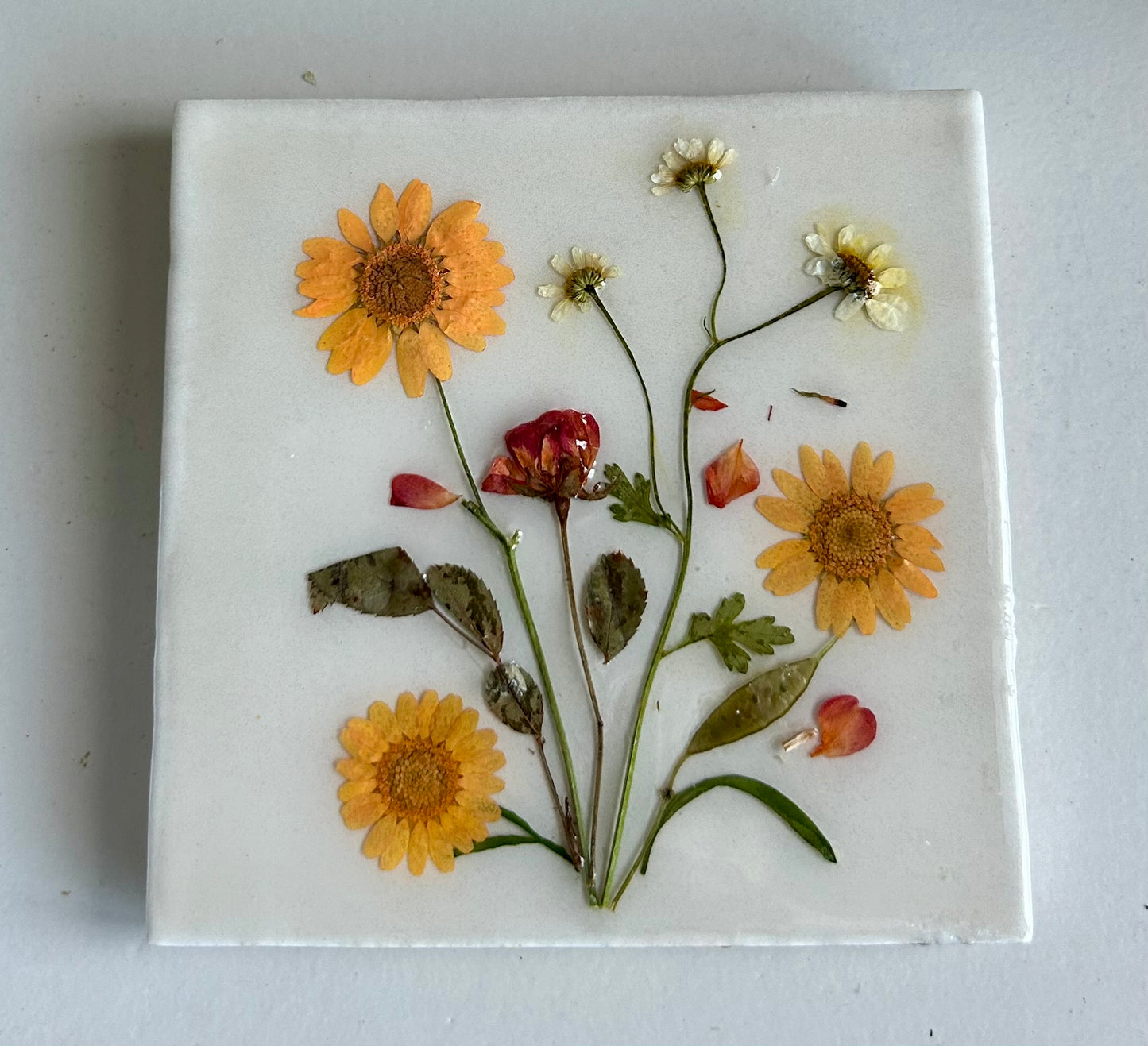 Flowertile bloem beige