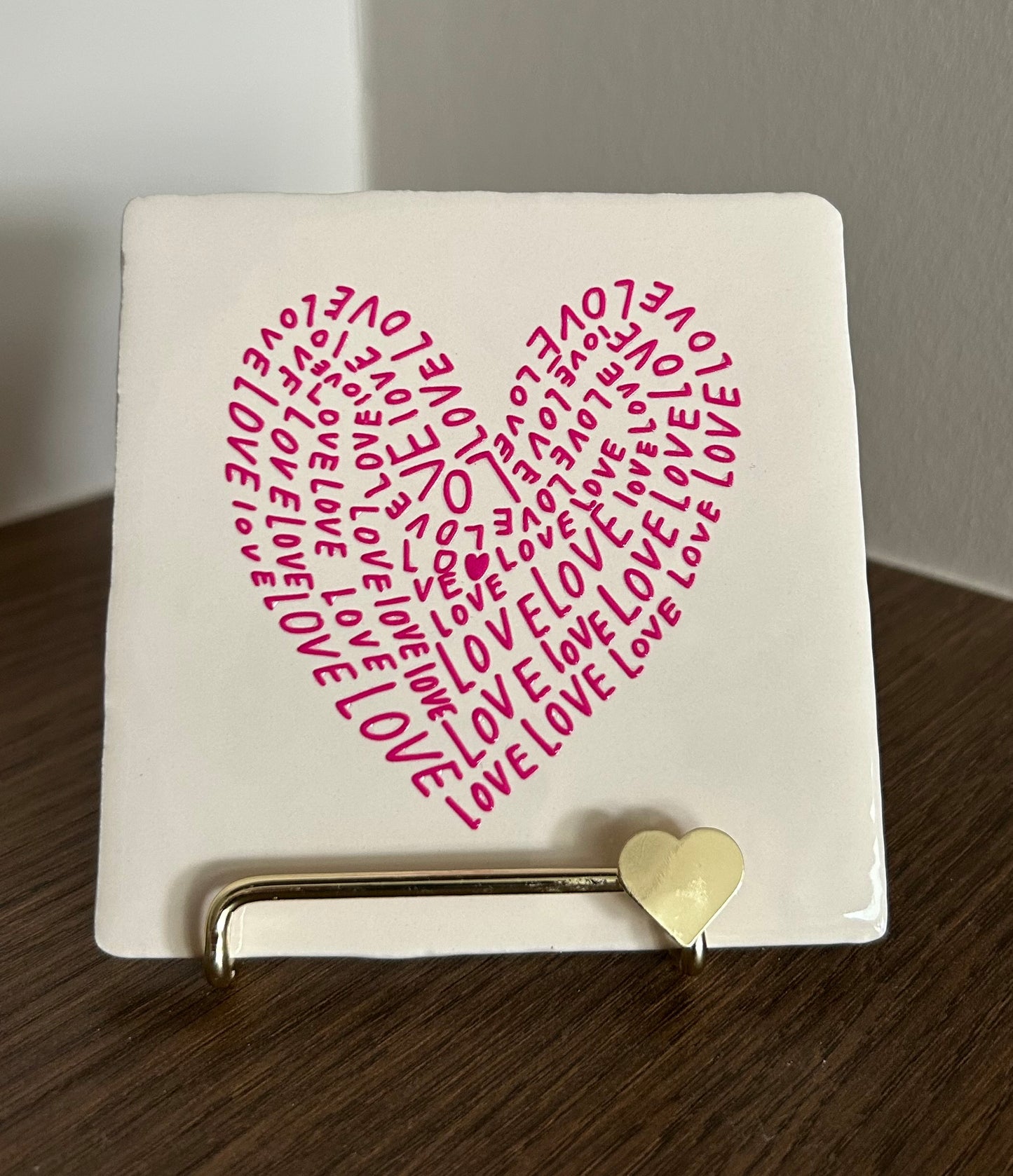 Tegeltje met love love love rood