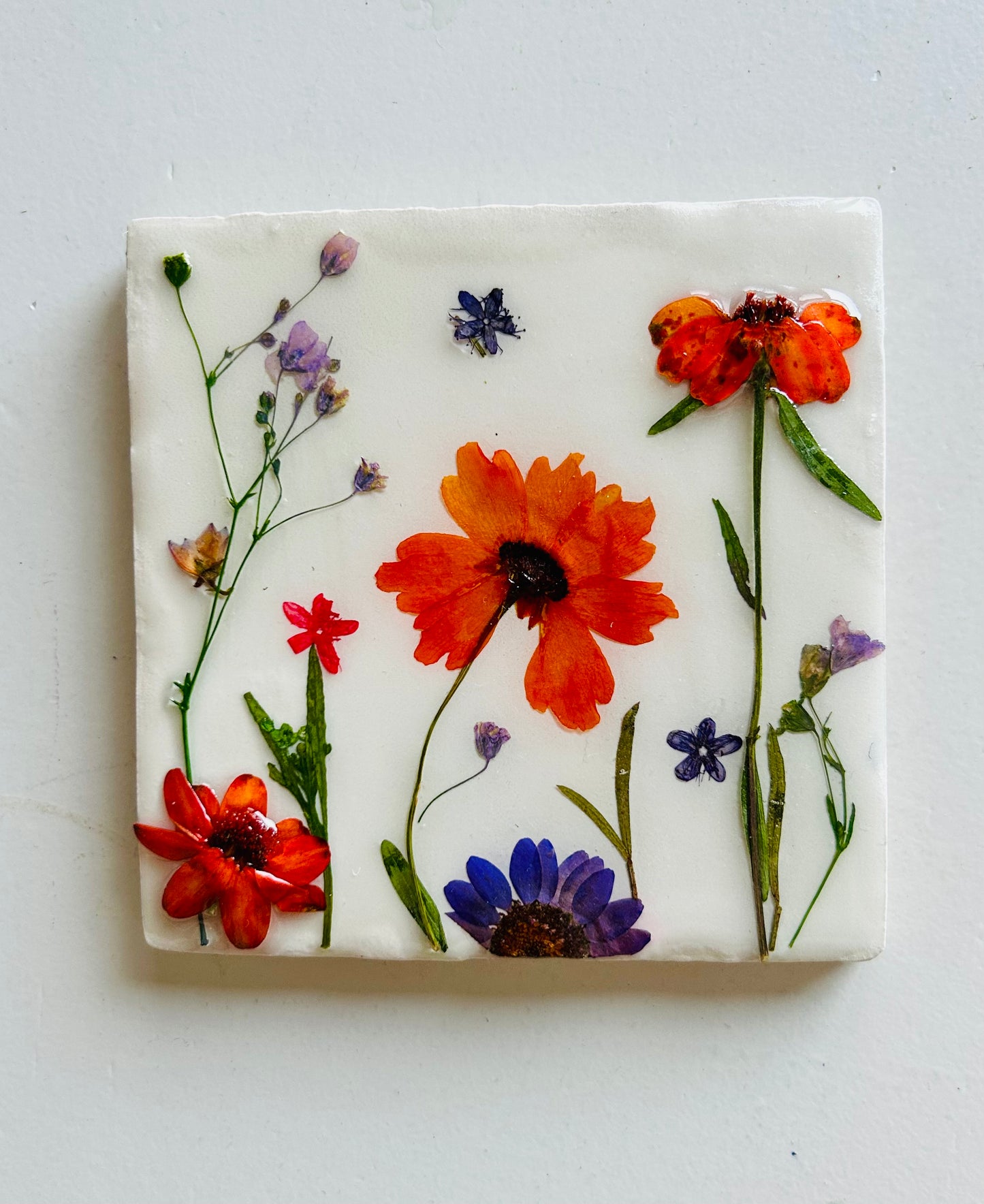 Flowertile beige 1