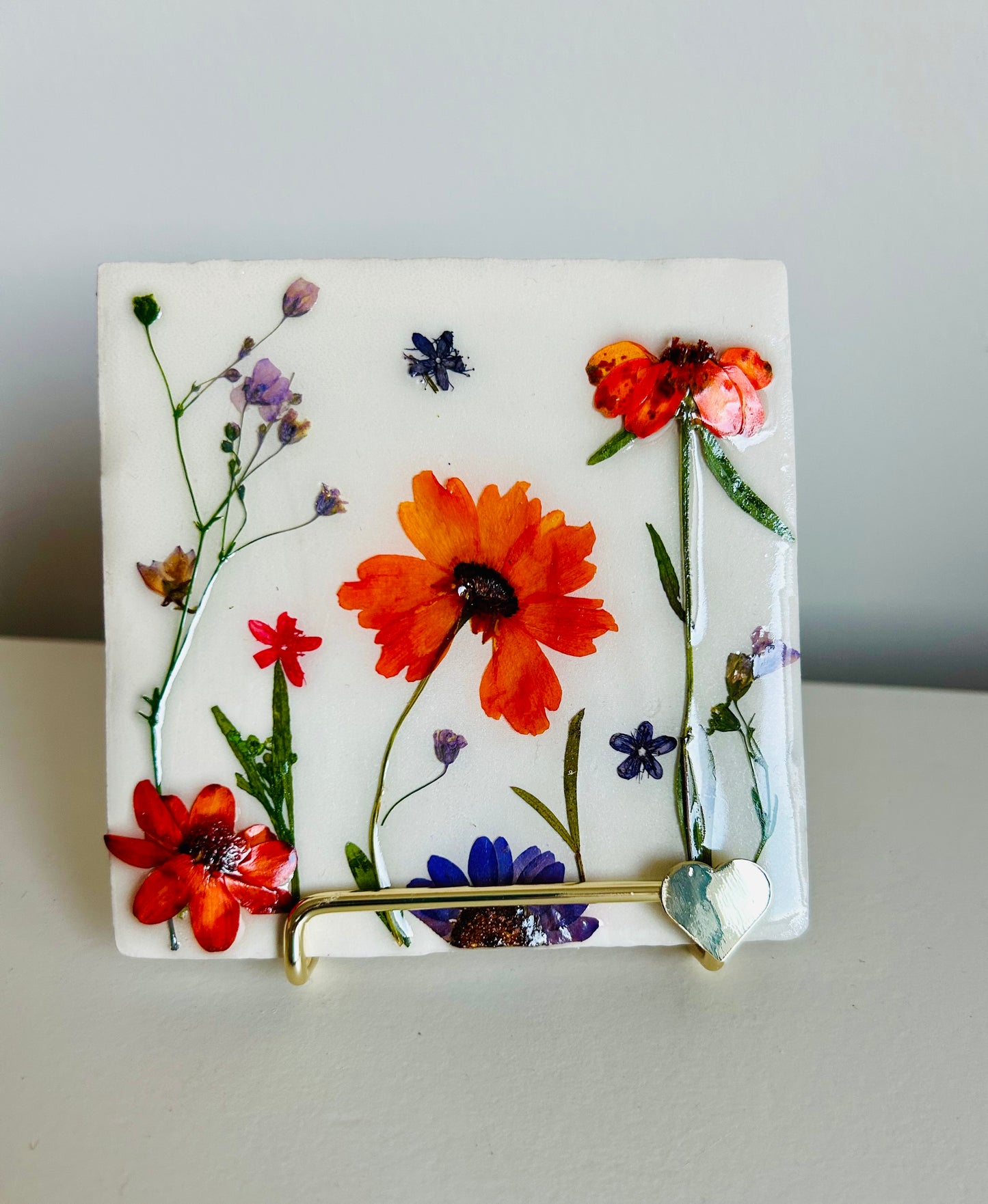 Flowertile beige 1