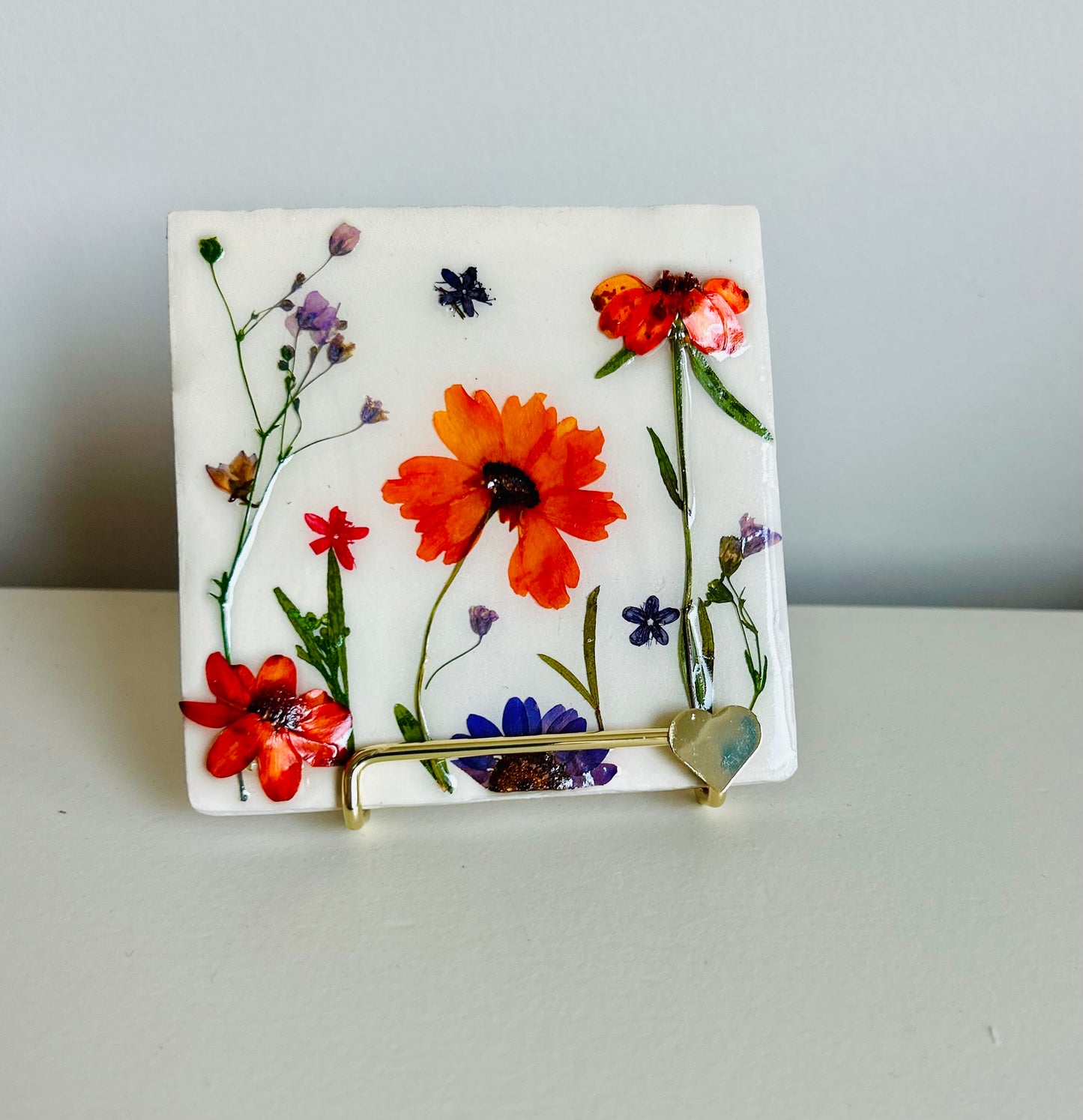Flowertile beige 1